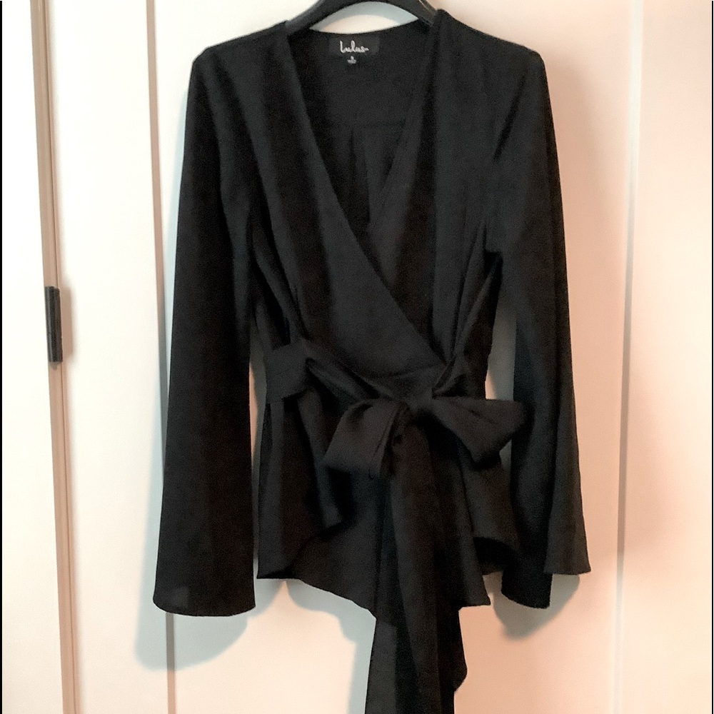Black wrap & tie waste top